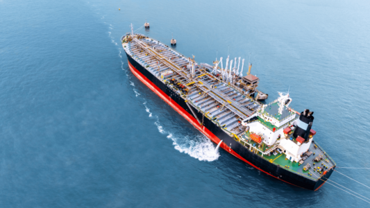 夏の電気代が跳ね上がる？中東の緊張が招く日本の電気代高騰